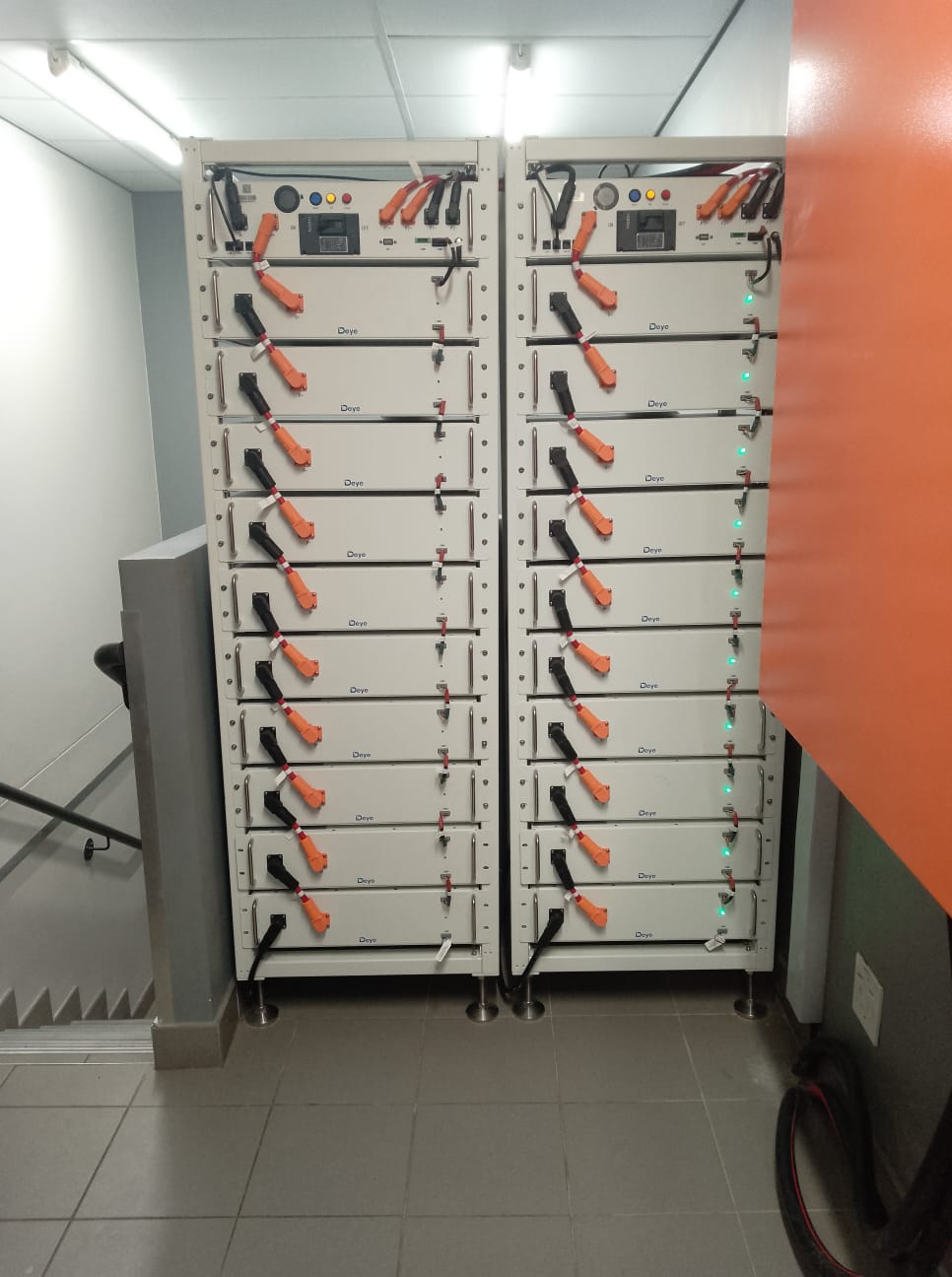 Deye rack-mounted battery modules — commercial energy storage system